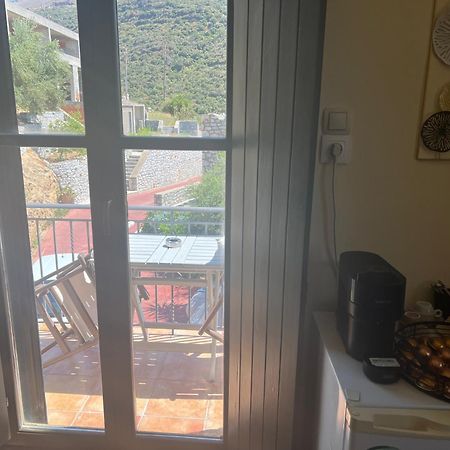 Onar Mani Suites Néon Oítilon Buitenkant foto