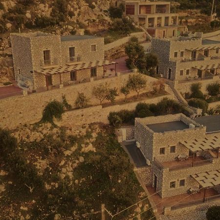 Onar Mani Suites Néon Oítilon Buitenkant foto
