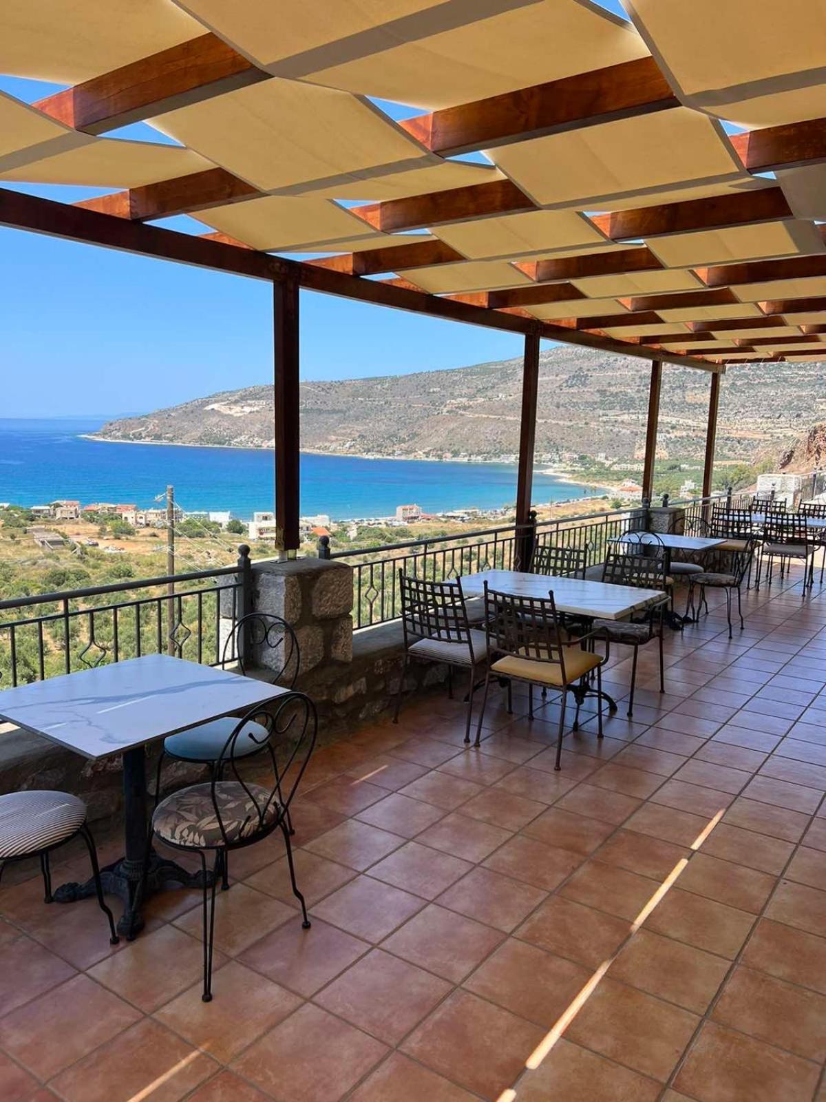Onar Mani Suites Néon Oítilon Buitenkant foto