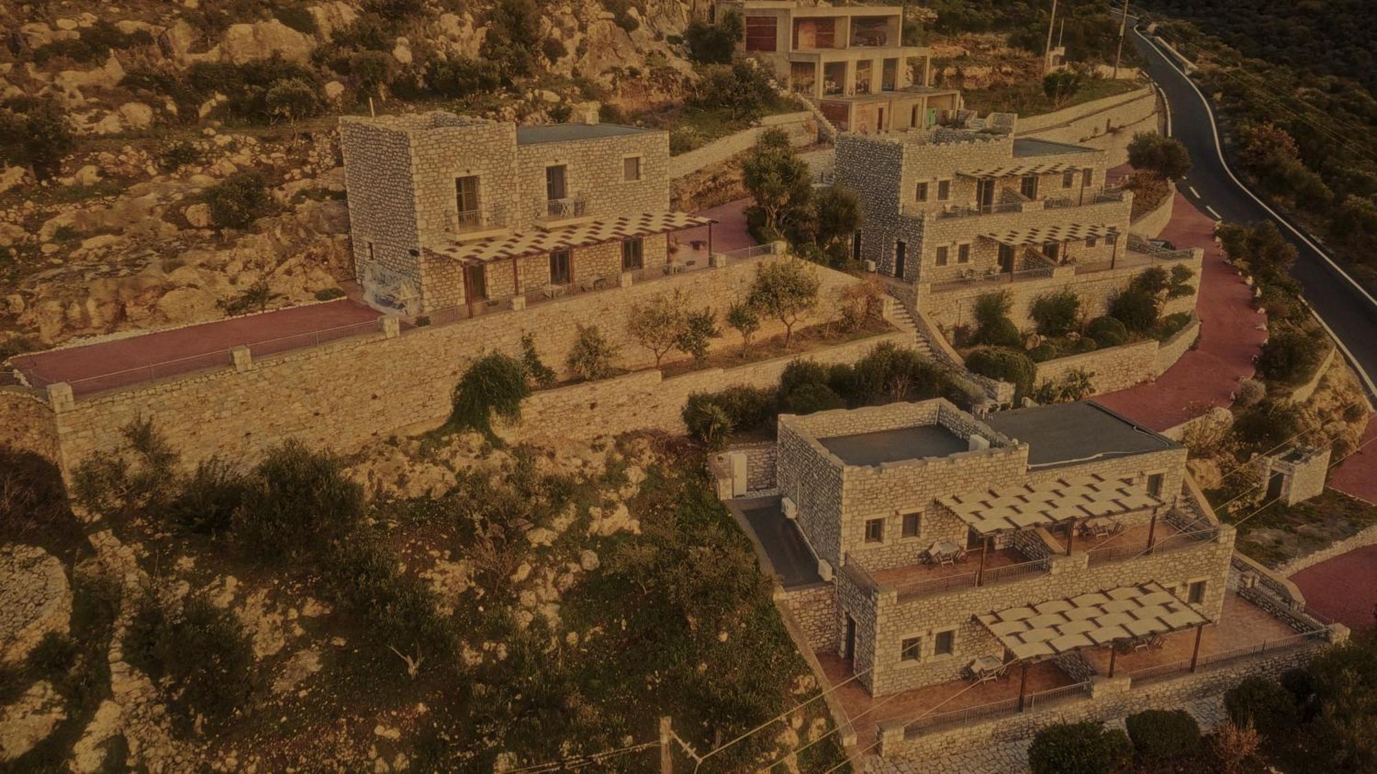 Onar Mani Suites Néon Oítilon Buitenkant foto