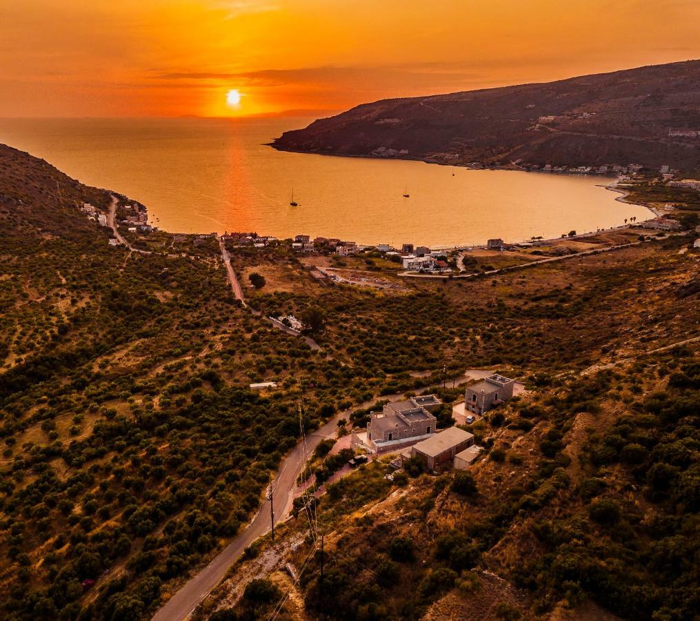 Onar Mani Suites Néon Oítilon Buitenkant foto